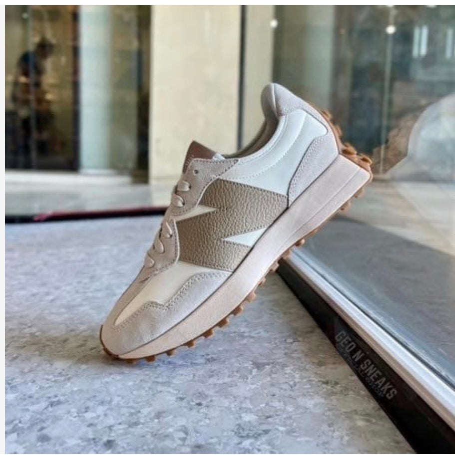 New Balance 327 Moonbeam Driftwood