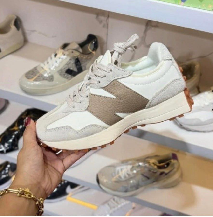 New Balance 327 Moonbeam Driftwood