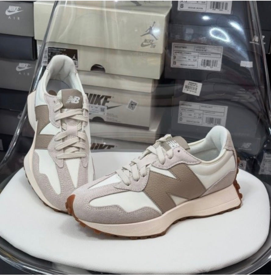 New Balance 327 Moonbeam Driftwood