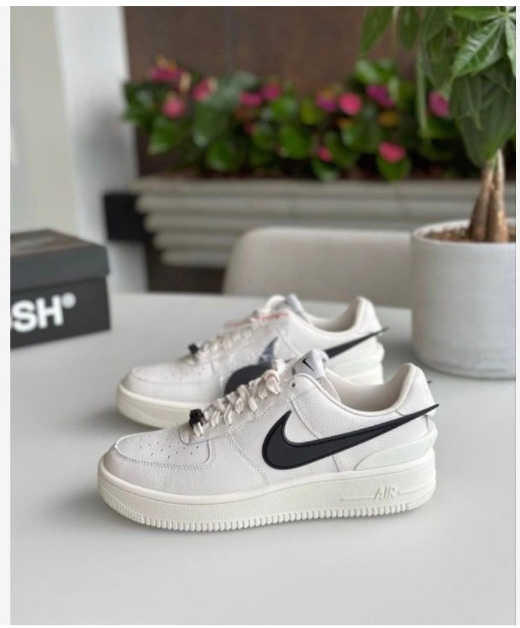 Nike Airforce 1 low x ambush white