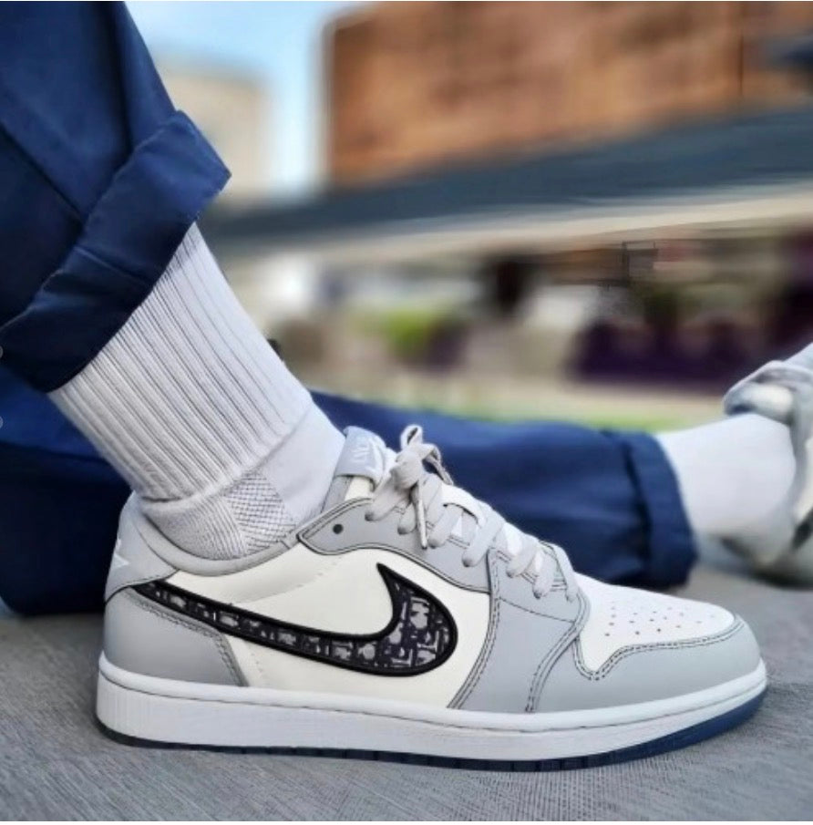 Nike Air Jordan retro 1 Low X Dior SEMI UA